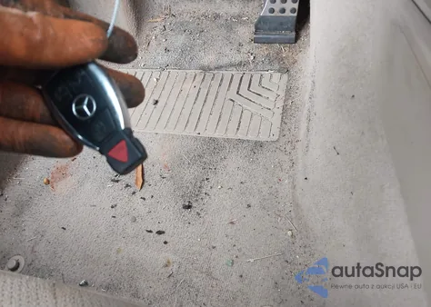 2012 Mercedes-Benz C 250 Sport из США, поврежденный, VIN WDDGF4HB3CR216232